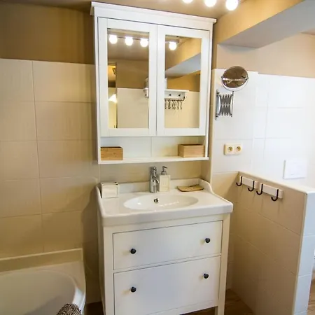 U Justina Chaloupka Jaktstuga *